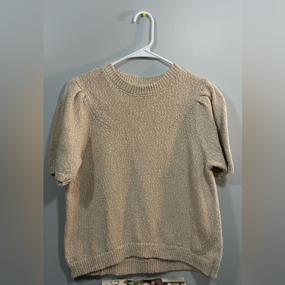 Universal Thread Women's Cream Sweater Size